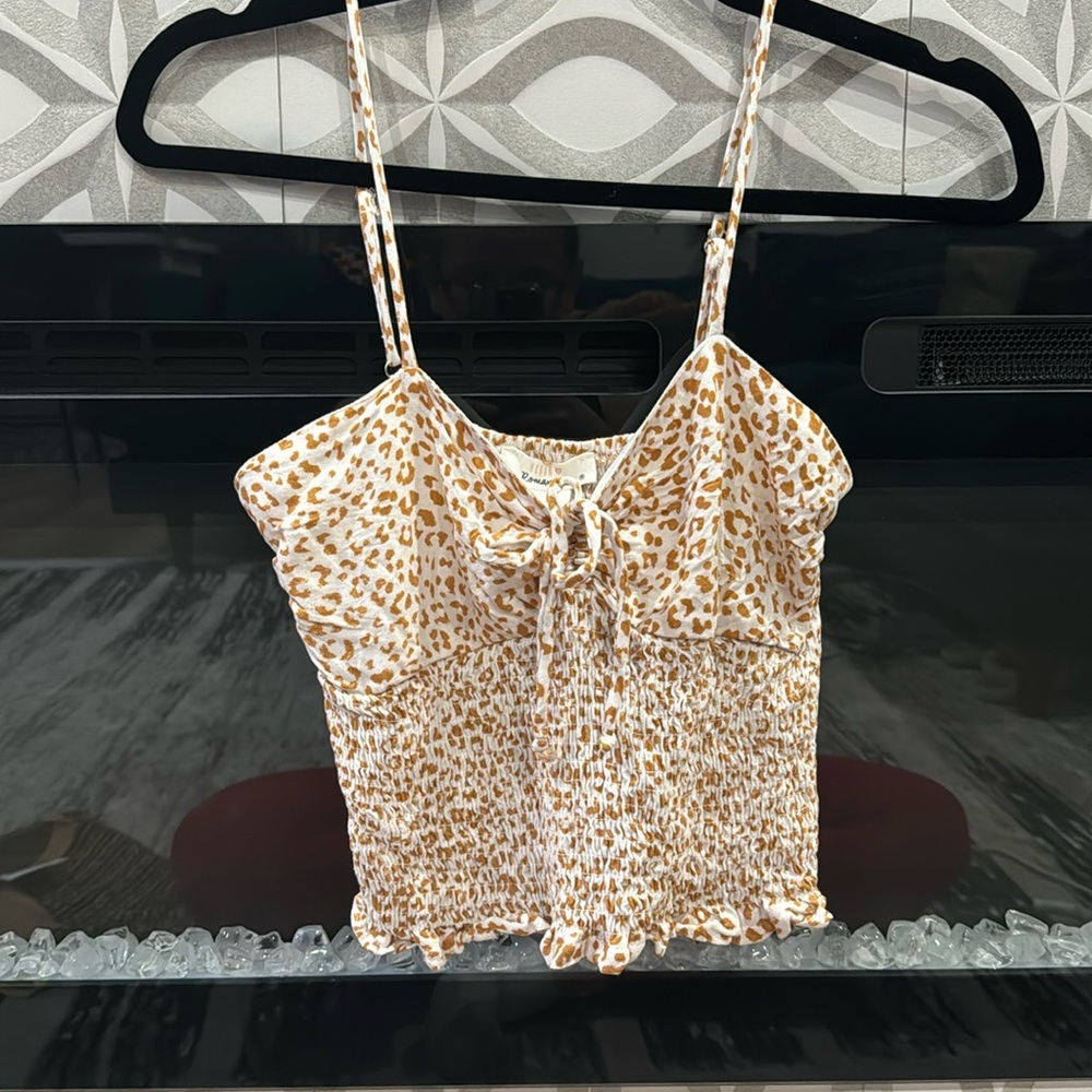 Urban Romantics Gold and White Ribbed Tank